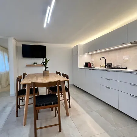 Apartmán 9 Ecluses-canal Du Midi Entier T2 Climatise Avec Piscine *